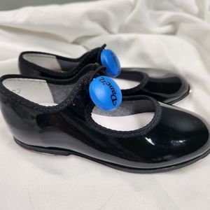 Tap shoes size 6 1/2 M